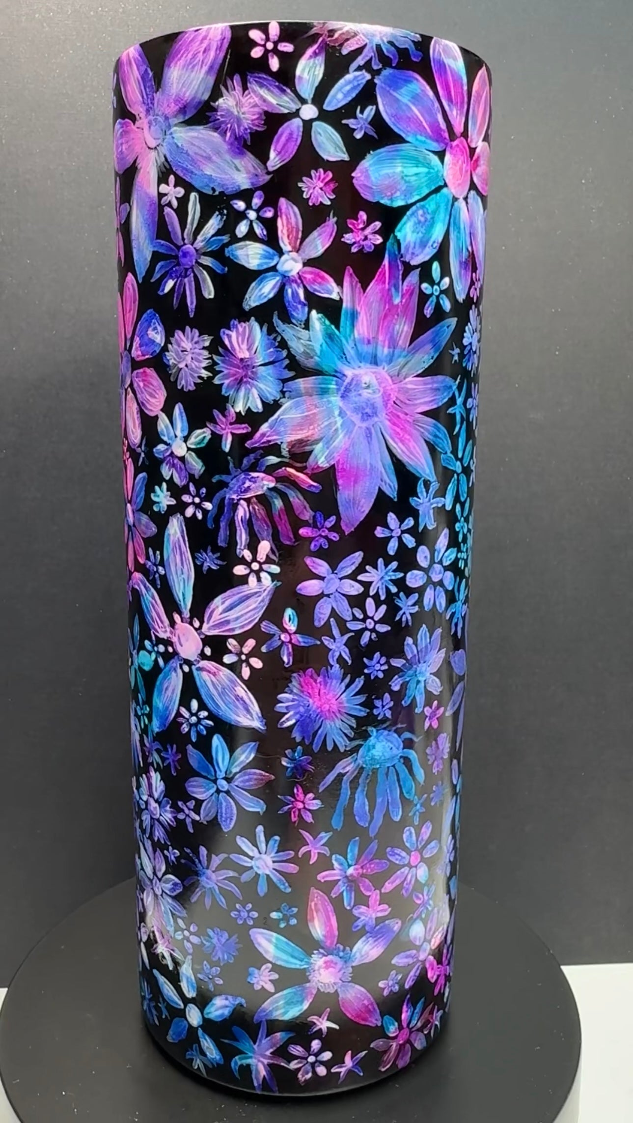 Hand Painted Tie-dyed Flowers 20oz tumbler
