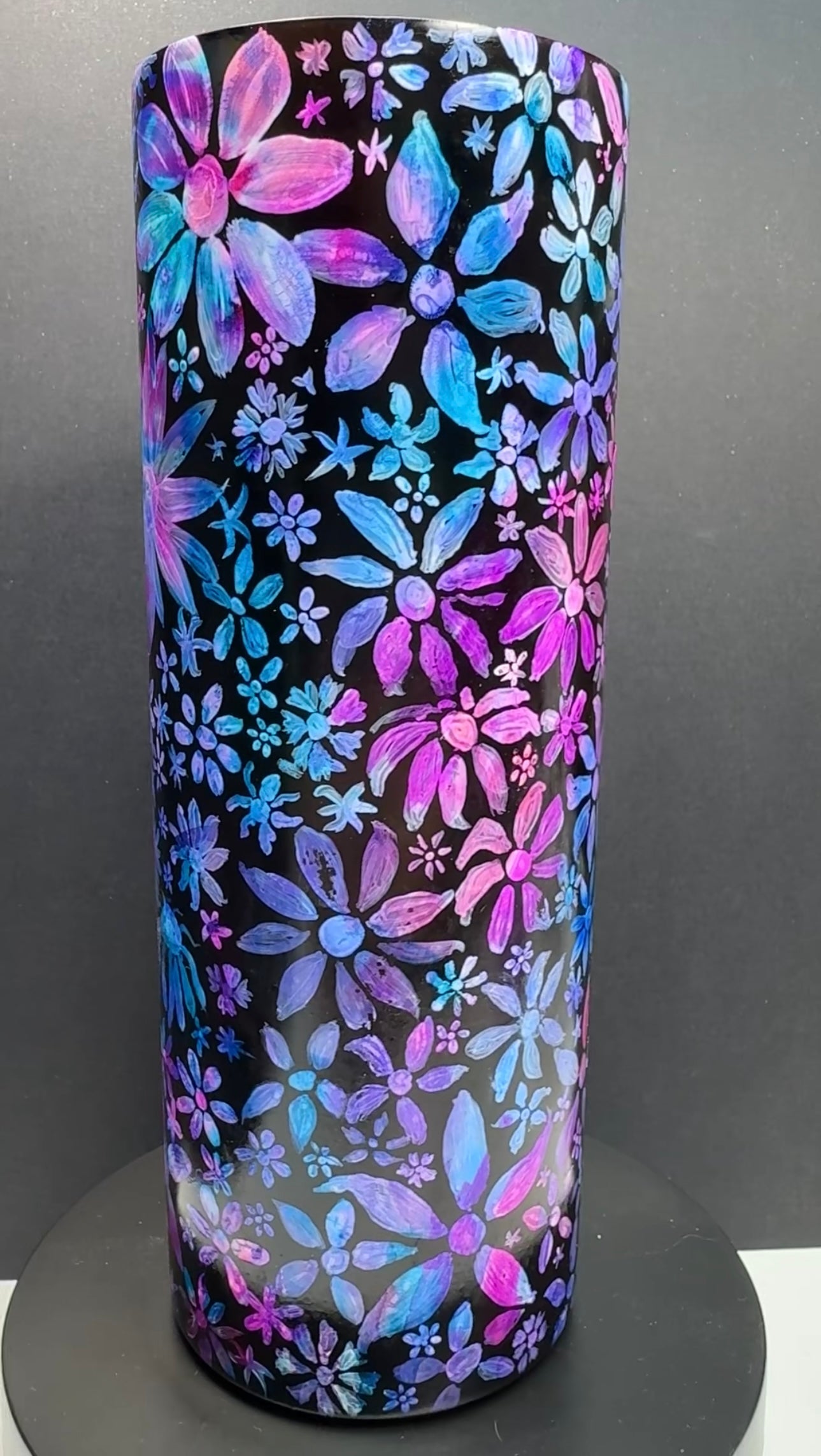 Hand Painted Tie-dyed Flowers 20oz tumbler