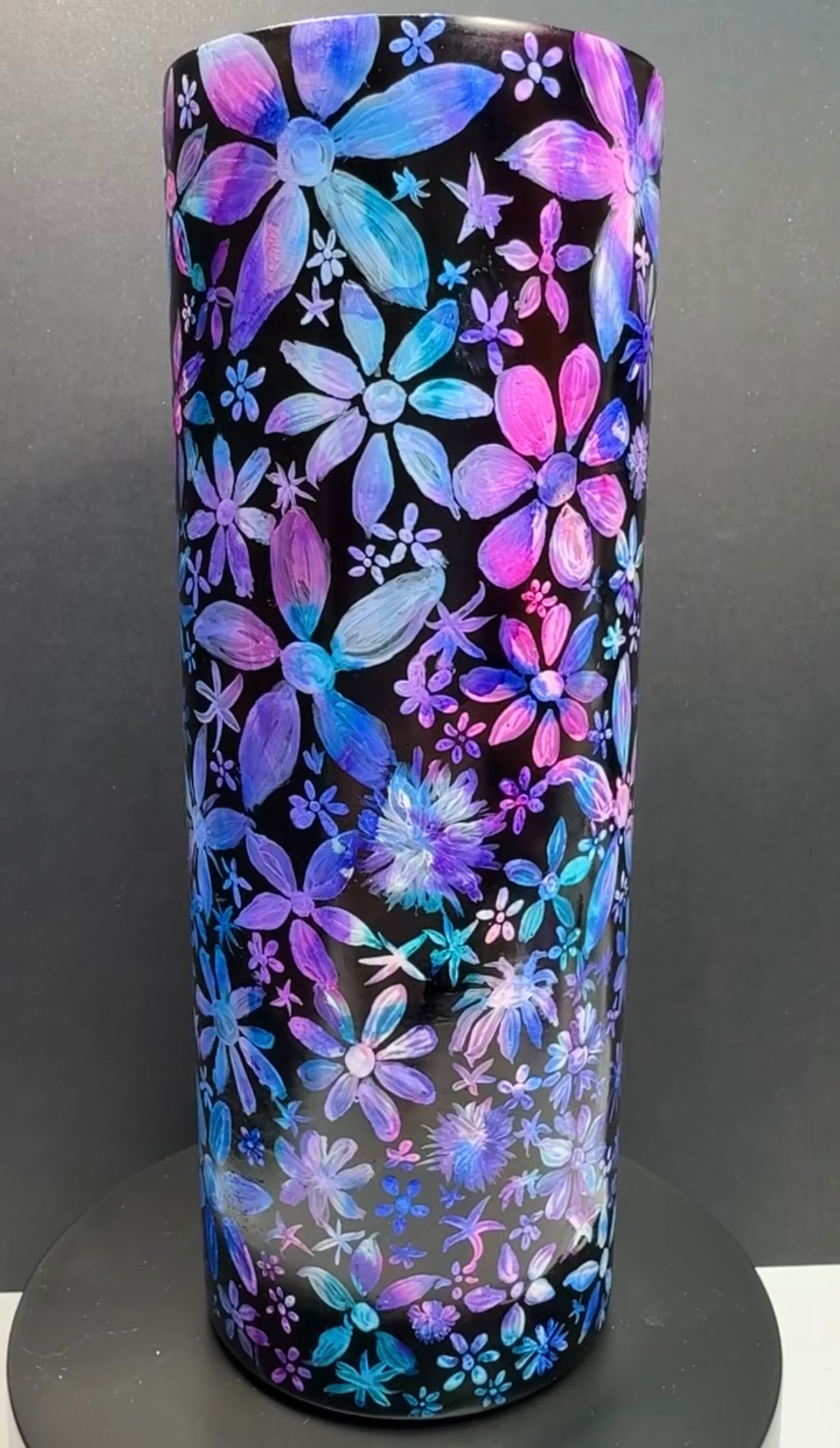 Hand Painted Tie-dyed Flowers 20oz tumbler